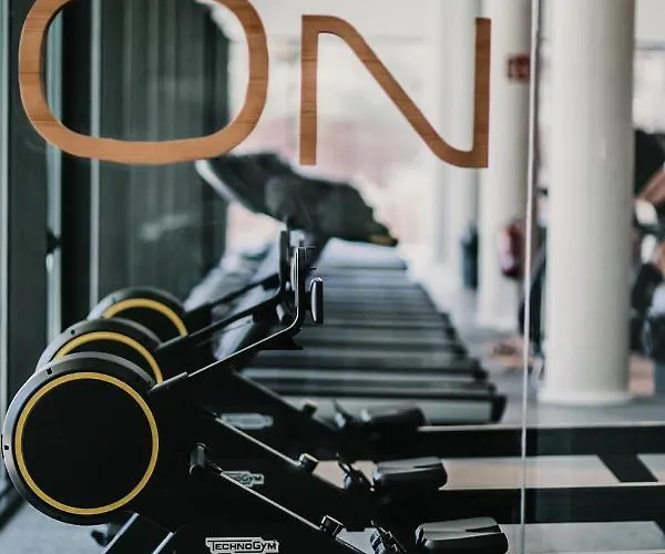 Апартаменты Mara's Higueron West - Garden - 246 M2 Of Private Terrace & Garden - Like A House