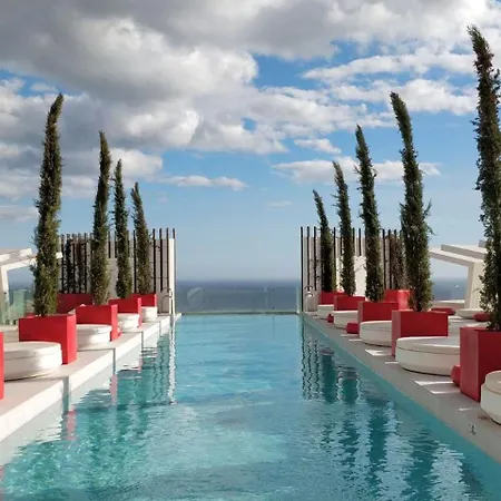 Mara's Higueron West - Like A House - 246 Square Meters Of Private Terrace & Garden - Morning And Evening Sun Lejlighed *