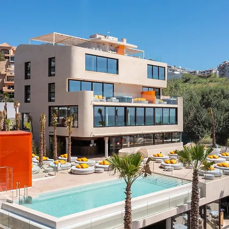 Mara's Higueron West - Like A House - 246 Square Meters Of Private Terrace & Garden - Morning And Evening Sun * Fuengirola