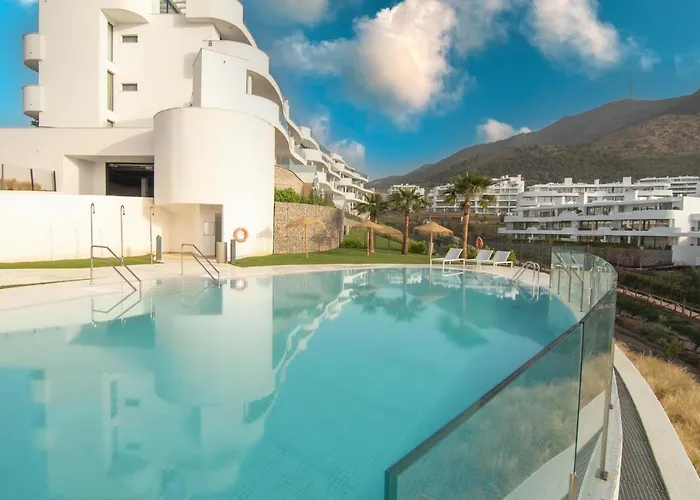 Lägenhet Mara's Higueron West - Garden - 246 M2 Of Private Terrace & Garden - Like A House Fuengirola