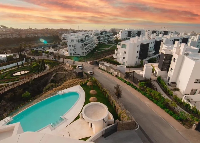 Lägenhet Mara's Higueron West - Garden - 246 M2 Of Private Terrace & Garden - Like A House Fuengirola