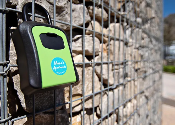 Lägenhet Mara's Higueron West - Garden - 246 M2 Of Private Terrace & Garden - Like A House Fuengirola